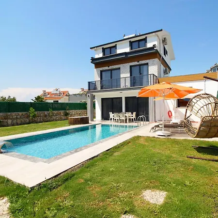 Luxury Prestige 1 For 8 People In Oludeniz, Villa Fethiye